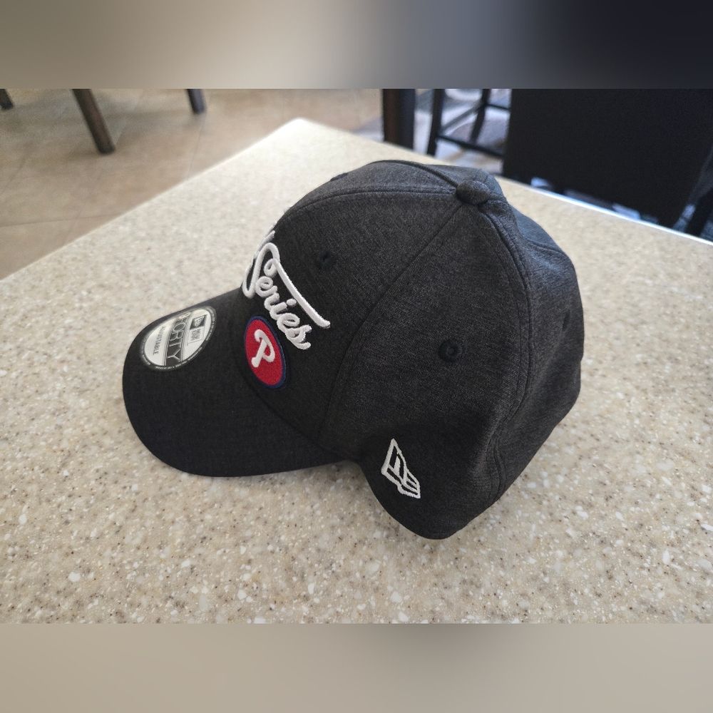 World Series  Philadelphia Phillies 2022 Black Adjustable Cap - Picture 3 of 11
